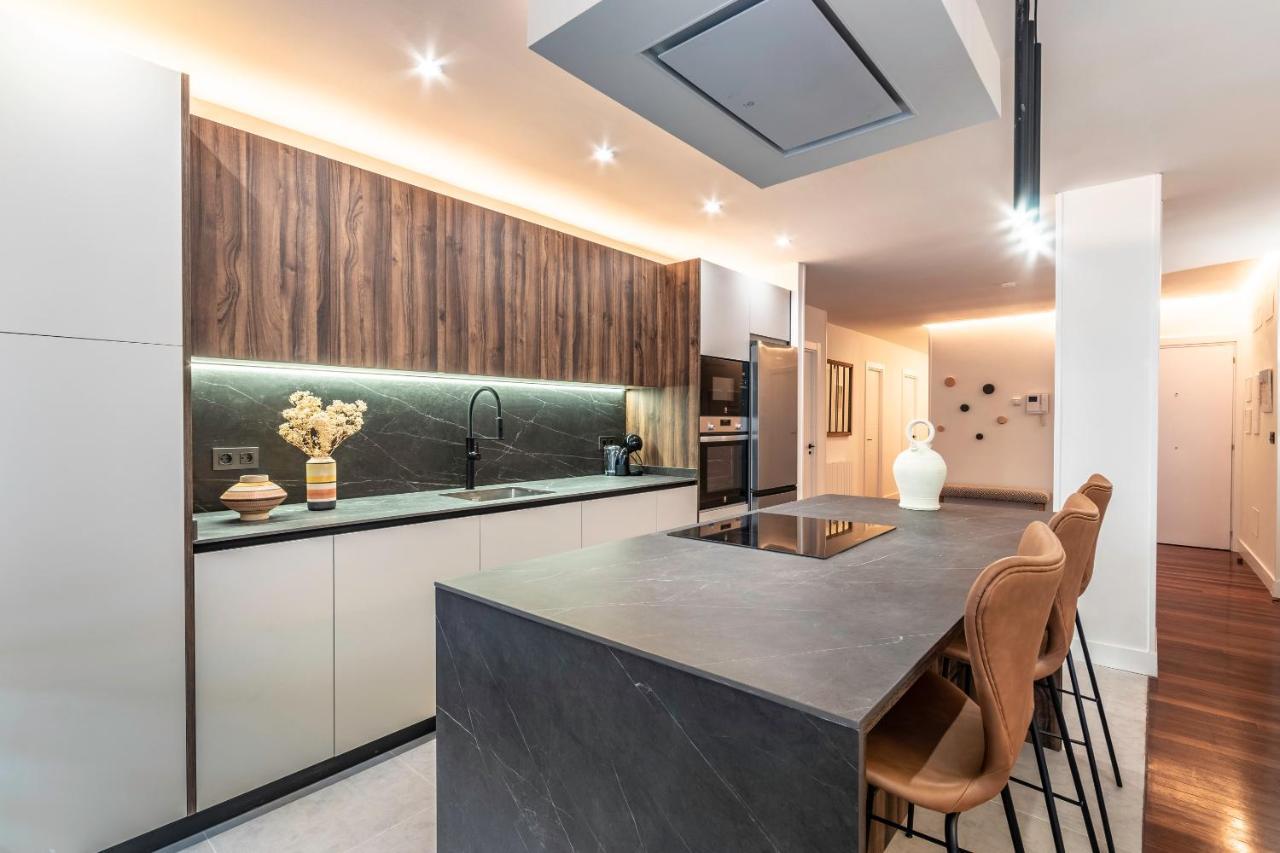 New! Lovely 4-Bedroom Loft In Bilbao Exteriör bild
