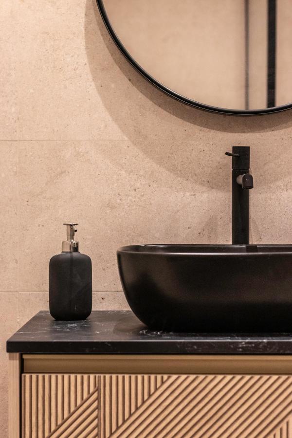 New! Lovely 4-Bedroom Loft In Bilbao Exteriör bild